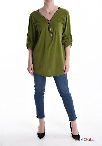 Sweater with v-neck with zip