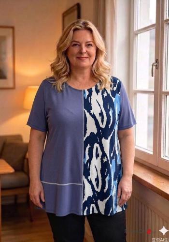 T-shirt maniche corte girocollo Fantasia artistica - ph 2