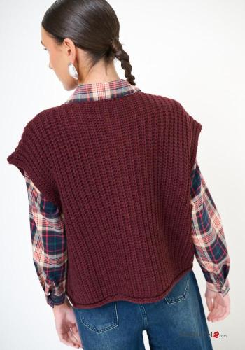 sleeveless Wool Mix Sweater with buttons with pockets - ph 2