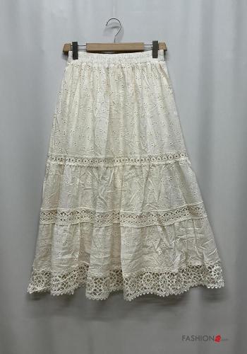 Gonna in Cotone Fantasia ricamata in pizzo sangallo con balze con elastico - ph 2