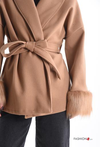 Manteau fourrure synthétique courte avec ceinture avec poches - ph 4