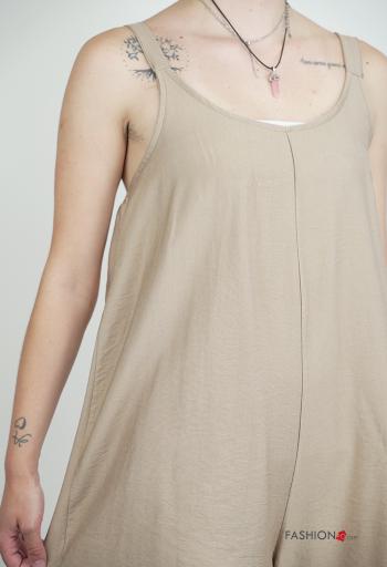 Jumpsuit al ginocchio senza maniche scollato sulla schiena - ph 4