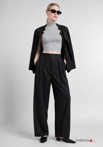 Pantalone con tasche