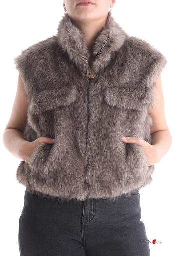 sleeveless Faux Fur Coat Rollneck with lining with pockets - ph 1