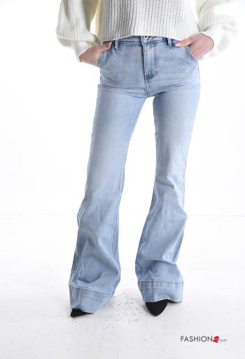 Jeans in Cotone denim a zampa con tasche con bottoni con zip
