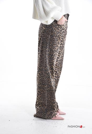 Jeans in Cotone wide leg lungo Fantasia animalier con tasche con bottoni con zip - ph 3