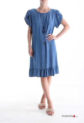 Vestido com colar