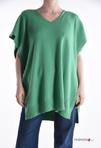 sleeveless Sweater with buttons with v-neck