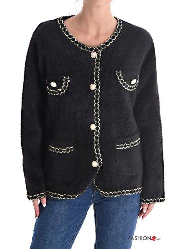 Jacket with buttons with pockets