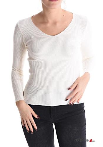 Ribbed Sweater with v-neck
